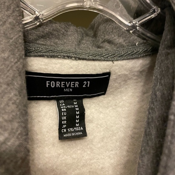 Forever21 men’s gray hoodie - Picture 3 of 4